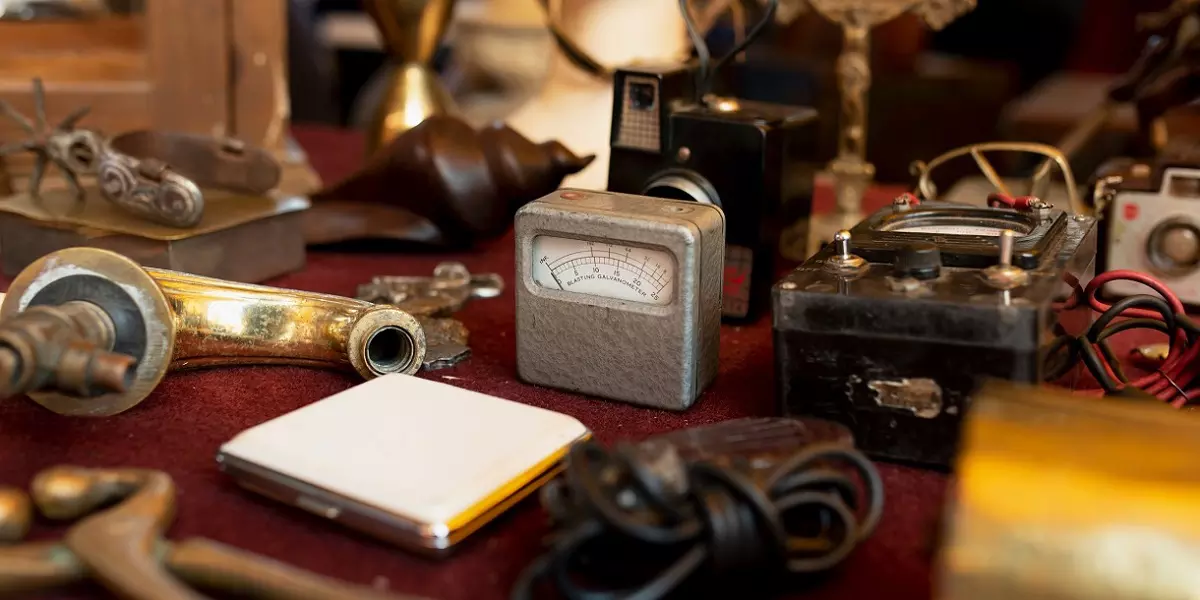 How to Sell Antiques and Collectibles Online (2024)